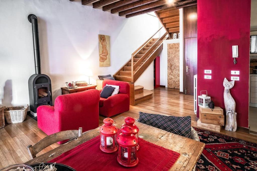 Loft Overlooking The Old Town . Feltre Eksteriør bilde